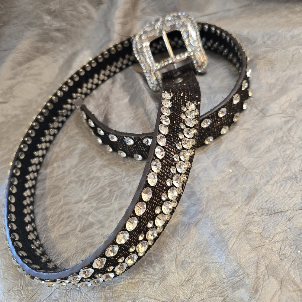 Sparkling Studded Leather Belt - Picture 8 of 9